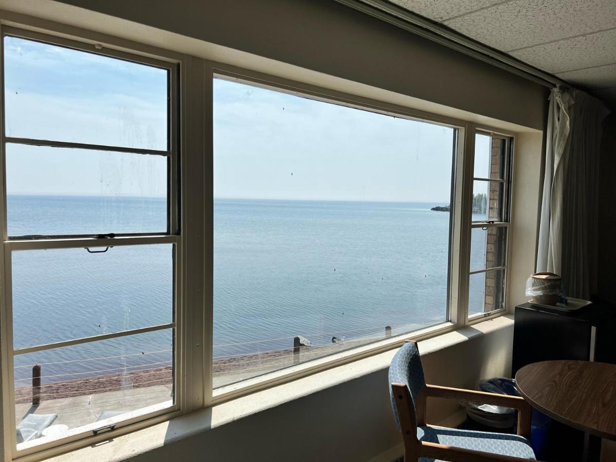 Shoreline Inn Grand Marais Exterior foto