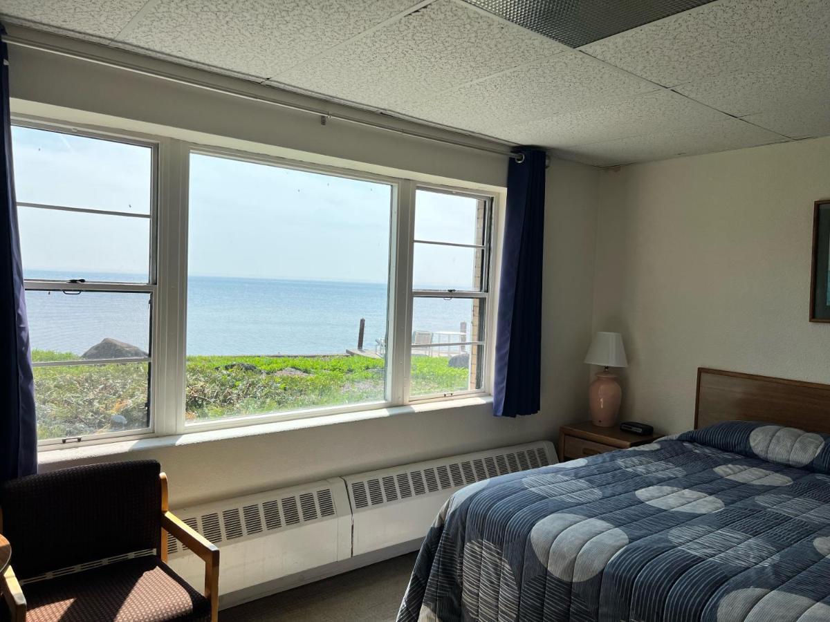 Shoreline Inn Grand Marais Exterior foto
